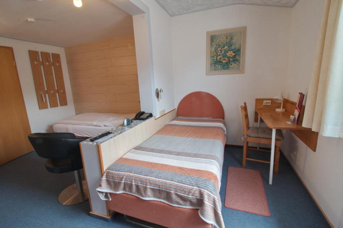 טובינגן Hotel Venezia מראה חיצוני תמונה