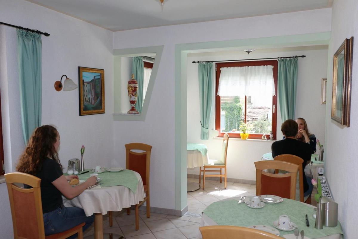 טובינגן Hotel Venezia מראה חיצוני תמונה